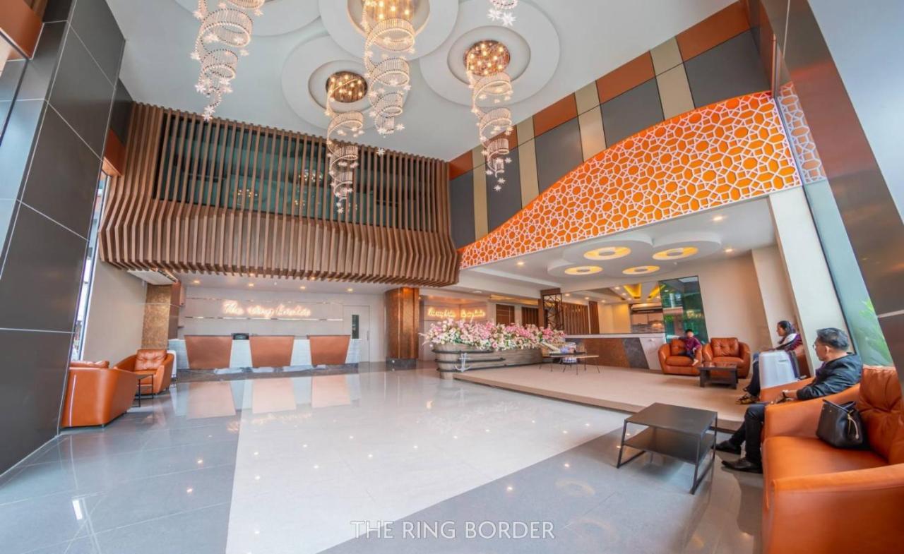 The Ring Border Hotel Ban Khlong Phruan Buitenkant foto
