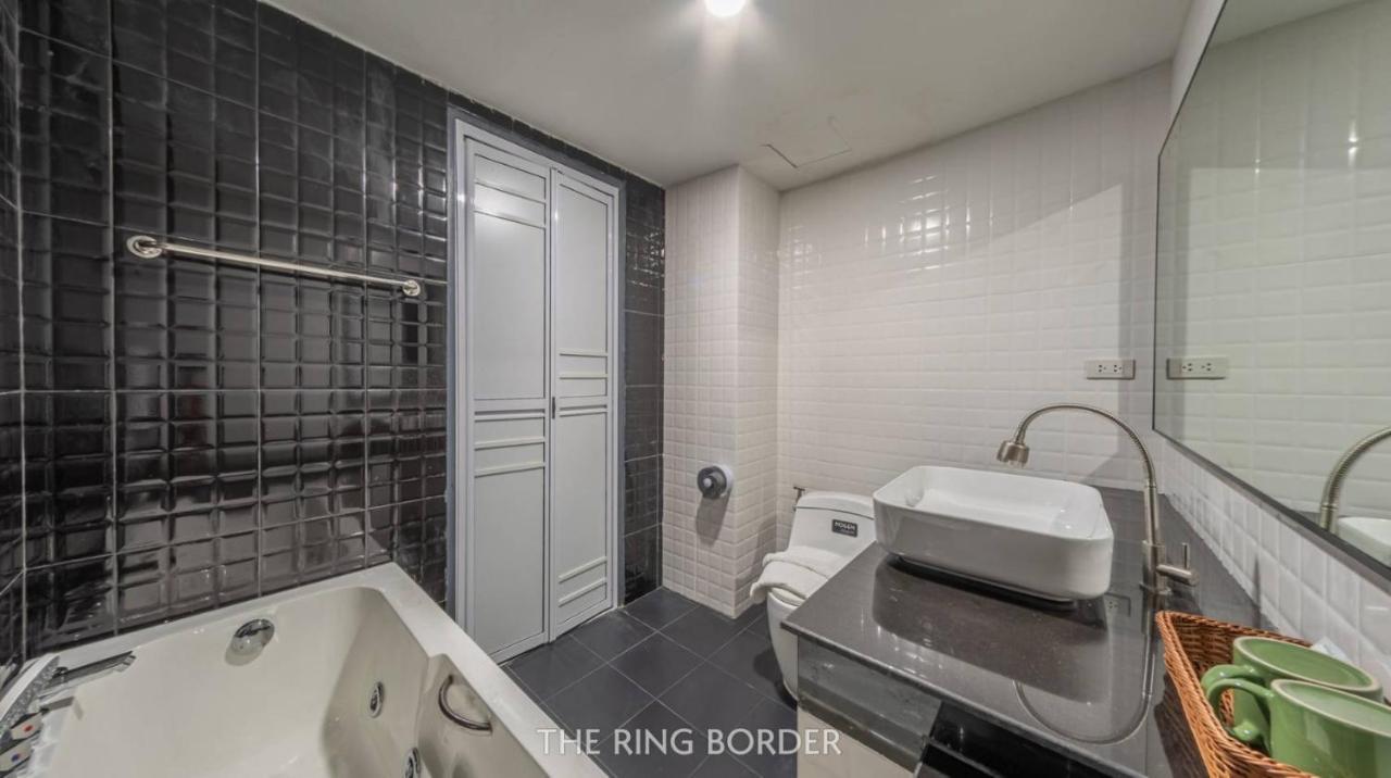 The Ring Border Hotel Ban Khlong Phruan Buitenkant foto