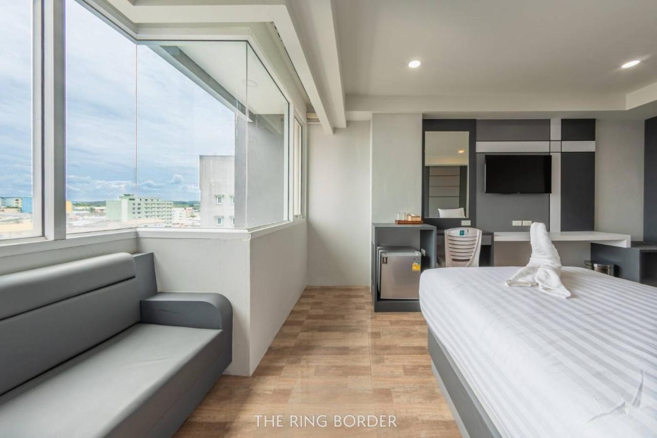 The Ring Border Hotel Ban Khlong Phruan Buitenkant foto
